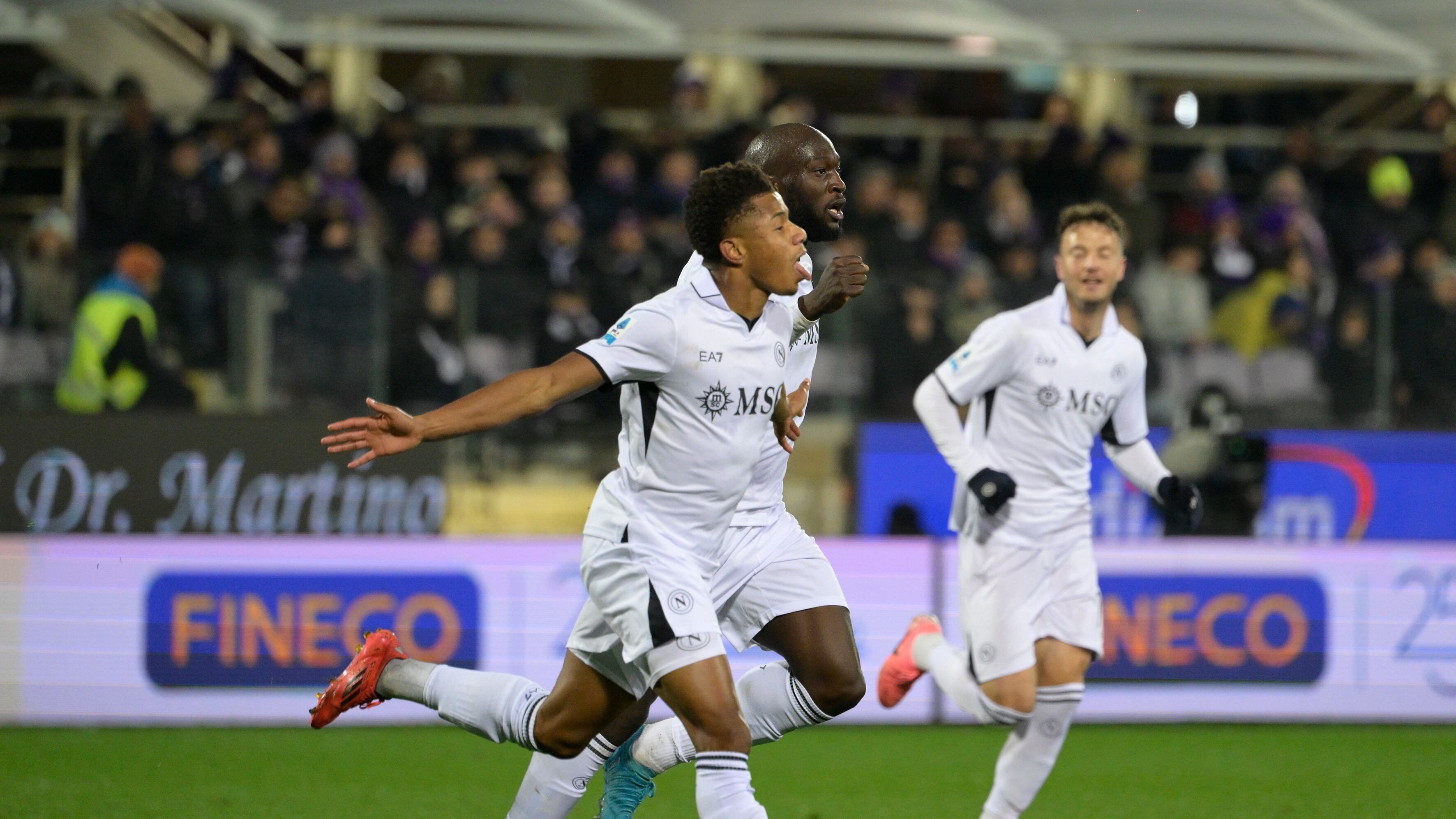 Un grande Napoli cala il tris alla Fiorentina: le pagelle della partita
