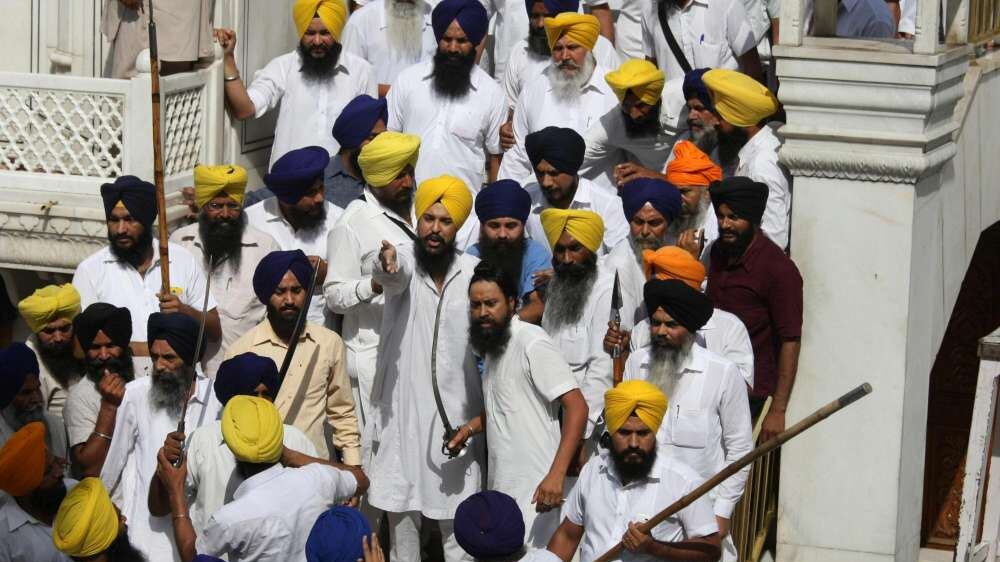 Ira sikh: “Non rinuncio al coltello, ricorrerò alla Corte europea”