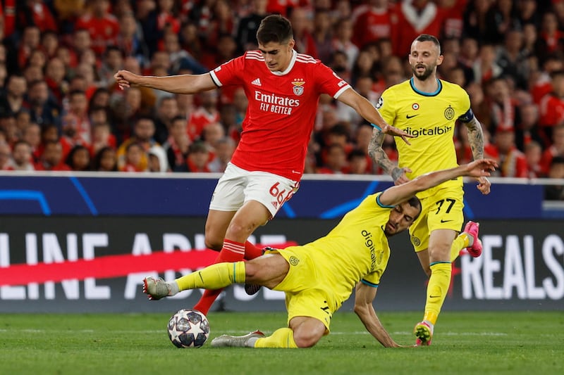 Antonio Silva Mkhitaryan