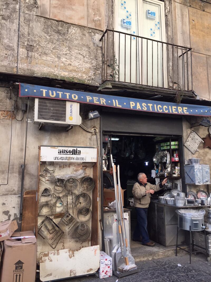 Napoli, il quartiere della Forcella 8