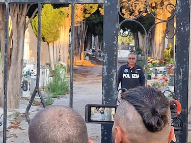 Messina Denaro, l’arrivo della bara al cimitero 2