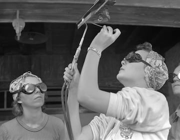 "È guerra". E le donne entrarono nell'industria pesante 1