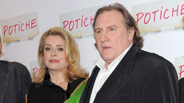 Il 40% dei francesi sta con Depardieu