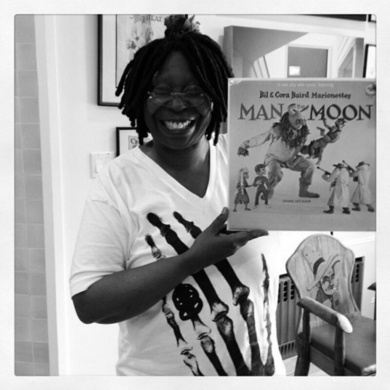 Marijuana per combattere i dolori mestruali, l'idea di Whoopi Goldberg: foto 14