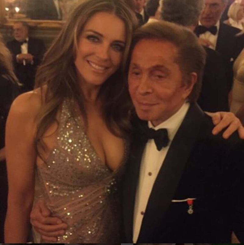 Liz Hurley sexy su Instagram 5