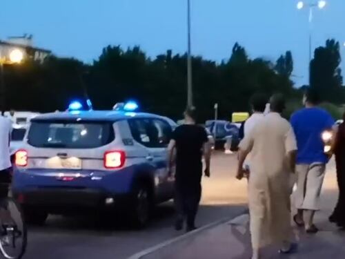 Piacenza, barista ferita e agenti aggrediti: condannato magrebino