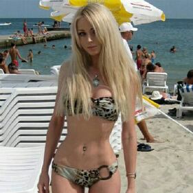 Valeria Lukyanova, modella ucraina: "Vorrei vivere solo di aria e sole" 7