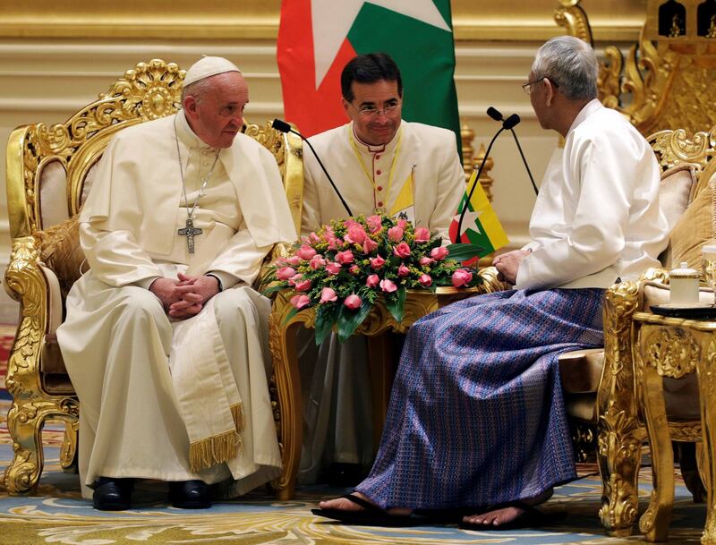 Il viaggio del Papa in Myanmar 11