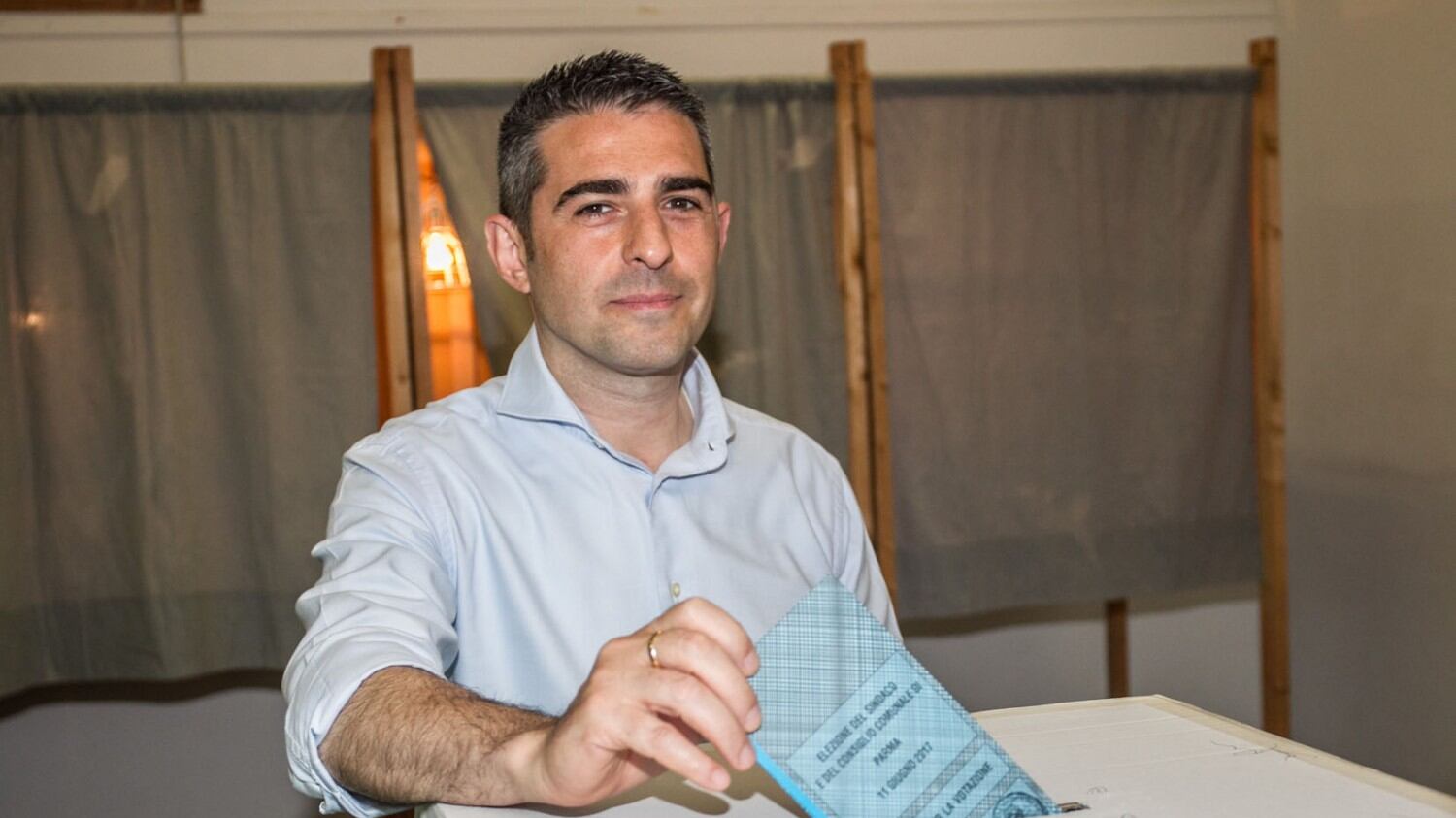 Parma, Pizzarotti e Scarpa al ballottaggio. Flop M5S