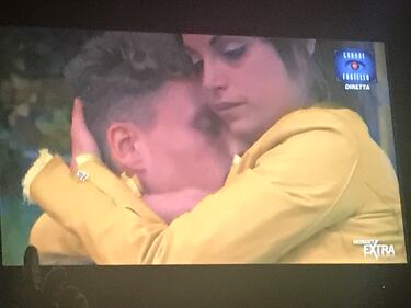 Al Grande Fratello scoppia la passione tra Francesca e Gennaro 9
