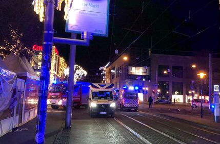 Attentato a Magdeburgo, il mercatino di Natale dopo l'attacco 6