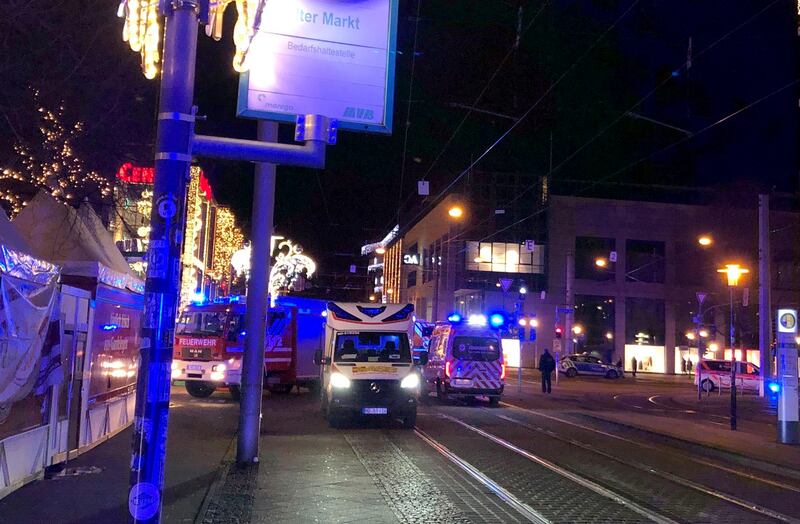 Attentato a Magdeburgo, il mercatino di Natale dopo l'attacco 6