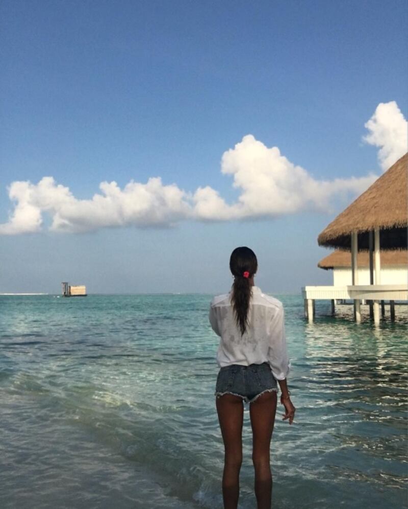 Belen Rodriguez sexy in spiaggia 39