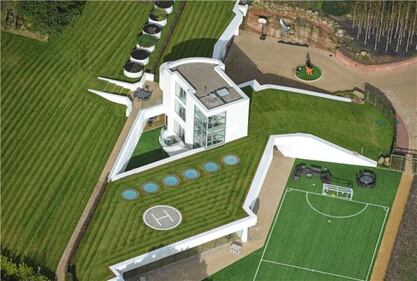 La nuova casa da 6 milioni di euro di Mario Balotelli 3