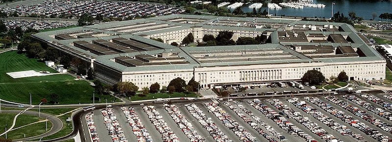 Il Pentagono si prepara alla guerra globale: cos’è il piano segreto Fortress per resistere 90 giorni senza energia e rifornimenti