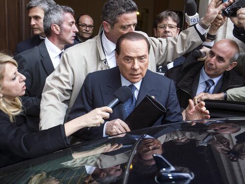 "Il Lodo è stato un esproprio" Berlusconi snobba la mancia