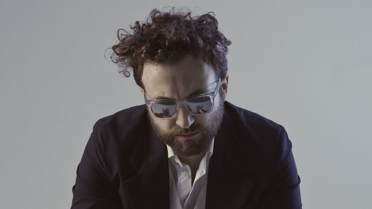 "Sono un cantautorap innamorato di Calvino"