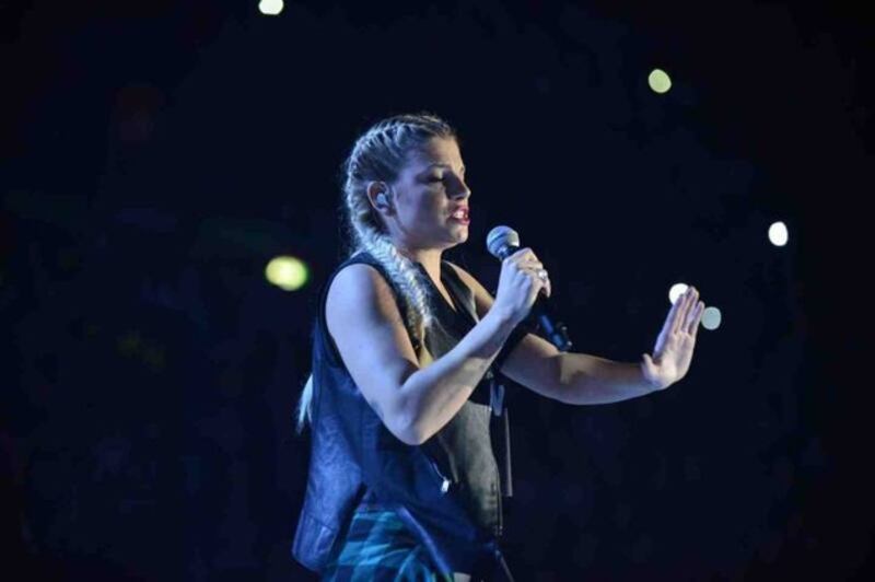 Emma Marrone sexy, rock e appassionata 23