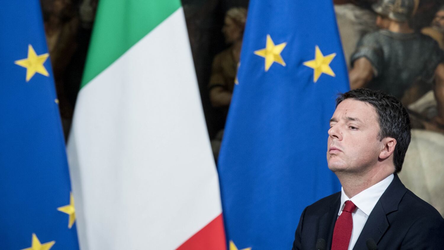 Renzi ci riprova con l'Europa: "Ci aiuti o non diamo più soldi"