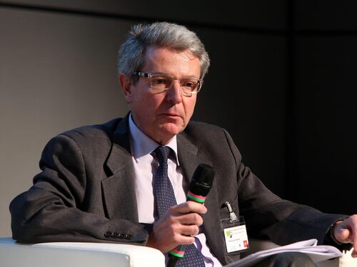 Veleni in Vaticano: "Bustarelle ai partiti"