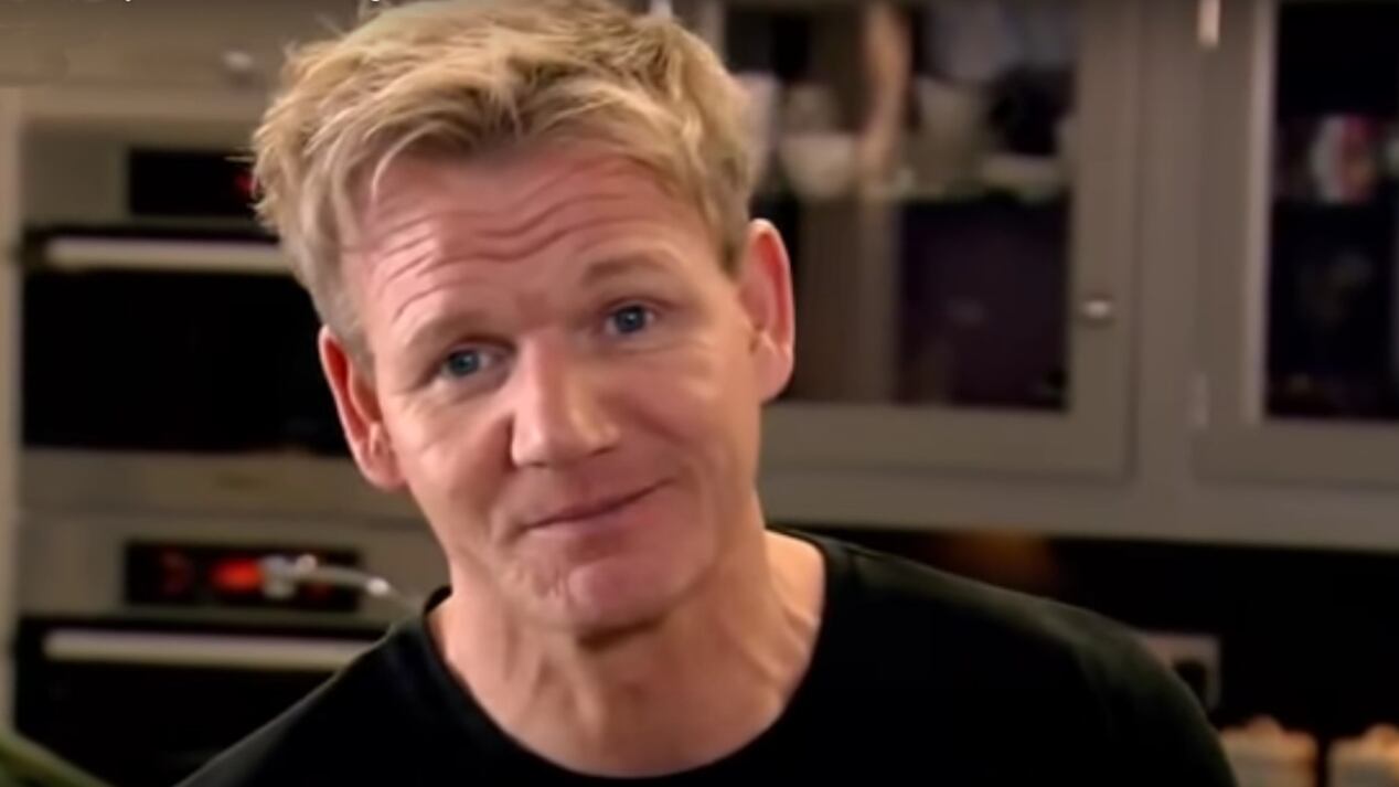 Paura per Gordon Ramsay, scoperto un tumore sul collo: lo chef si è operato