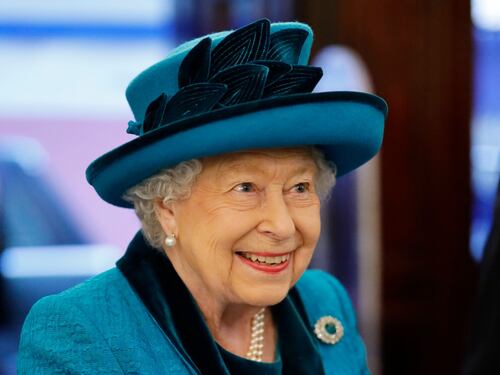 A cena con la regina Elisabetta: le regole seguite dalla sovrana