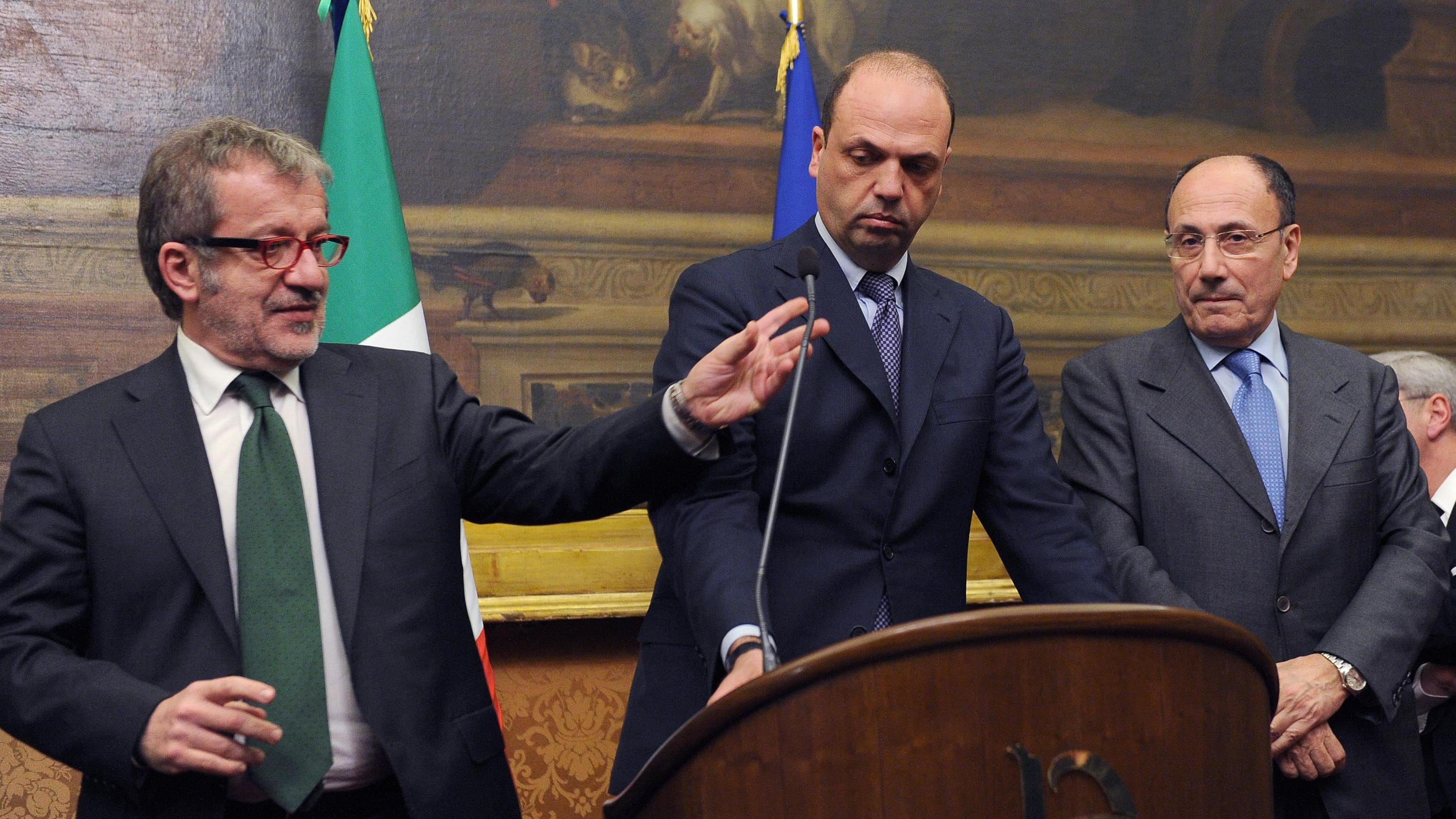 Bersani riceve Pdl e Carroccio. La Lega: "Dica cosa vuol fare"