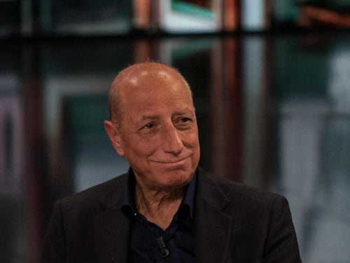 "Mio padre è vaccinato, vi spacco la faccia…": la furia del figlio di Pippo Franco