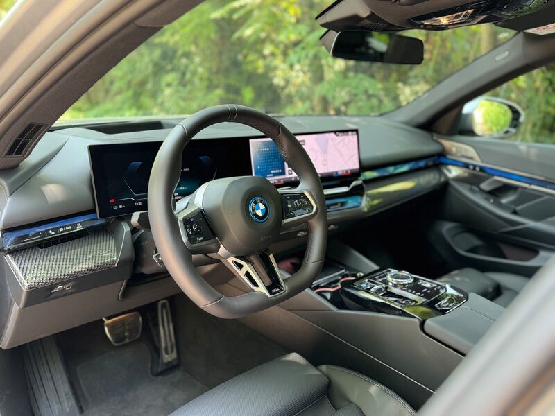 BMW i5 Touring eDrive40: guarda la gallery della Station Wagon elettrica da 340 CV 5