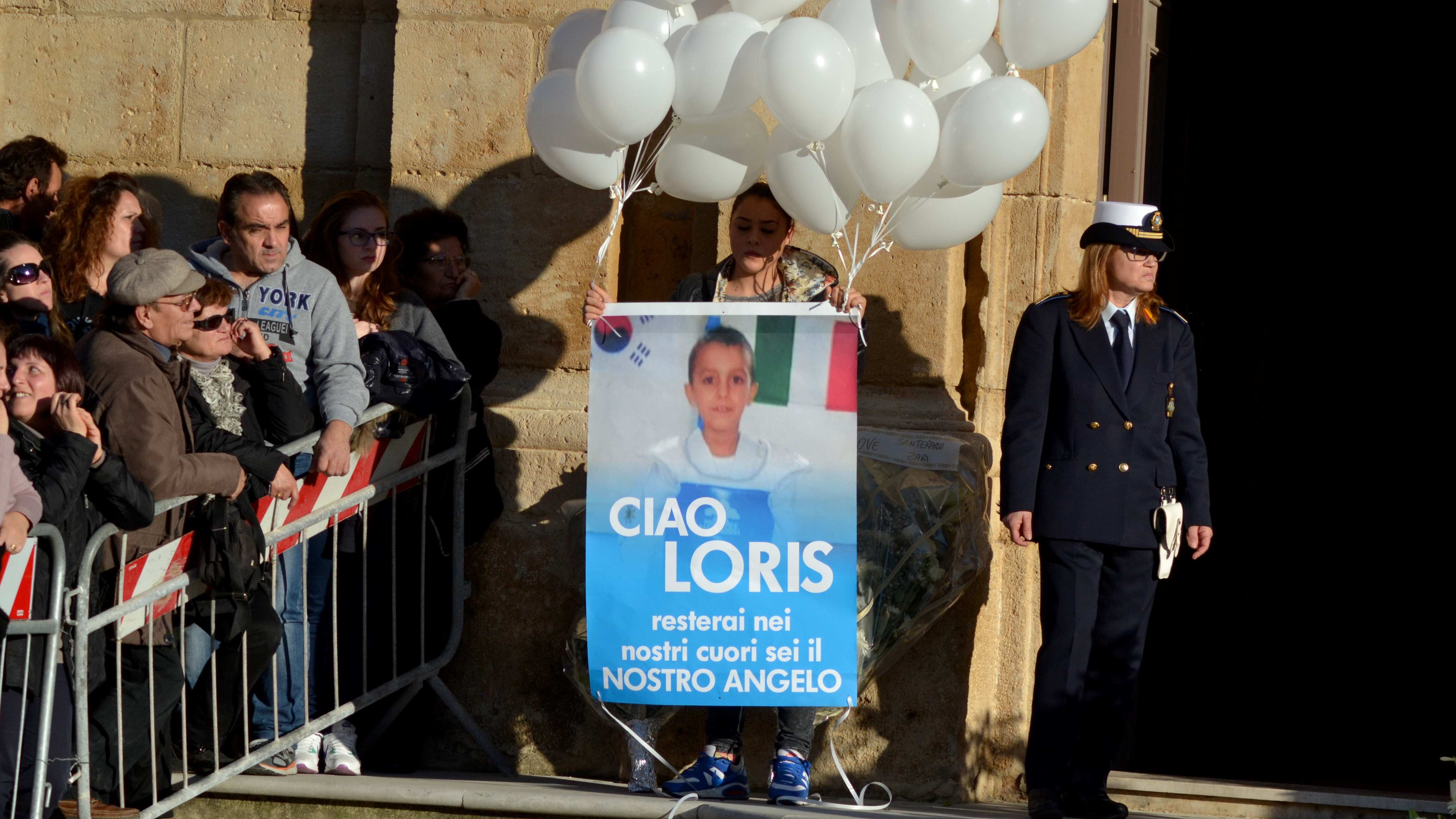 “Saresti maggiorenne. Ti ricordo sempre”. Il pensiero del papà di Lorys