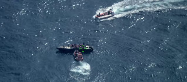 Sea Watch sotto inchiesta: il video di Frontex riprende il trasbordo con i trafficanti 1
