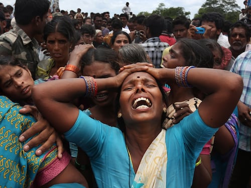 India, un'altra bimba stuprata e impiccata