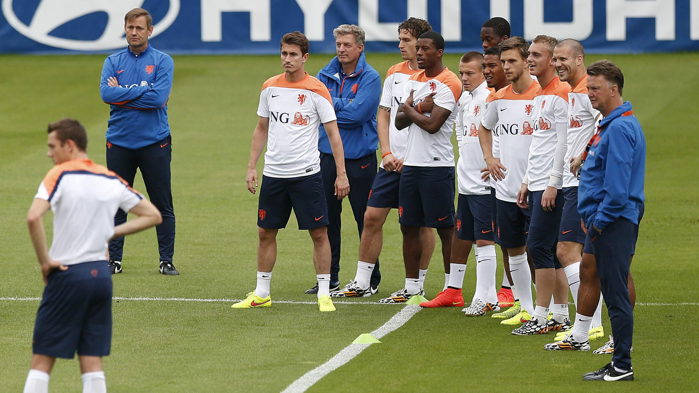 La Fifa sfratta l'Olanda dall'hotel e gli Orange protestano