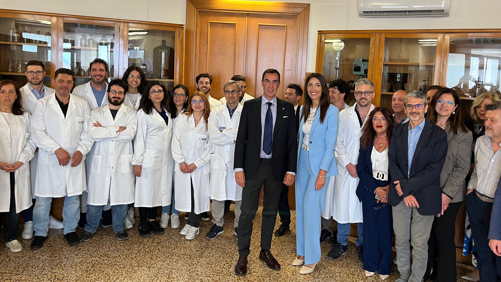 Agenzia dei Monopoli e delle Dogane, la visita ai laboratori chimici d'avanguardia della Sicilia