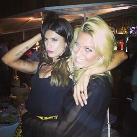 La Canalis compie 35 anni e festeggia! 9