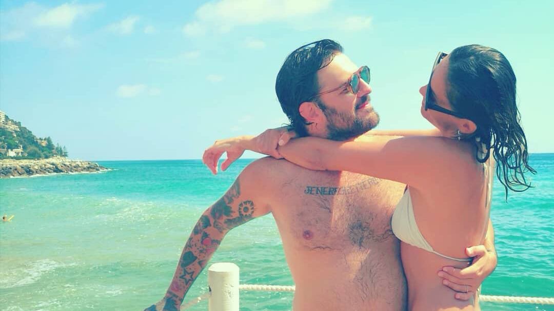 "Invidiosa", "Sei stato tu a tradirla". Scontro di fuoco fra Fede e la Lessa