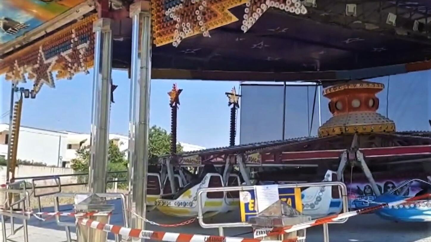 Sbalzata dalla giostra "swing": 14enne in gravi condizioni a Taranto