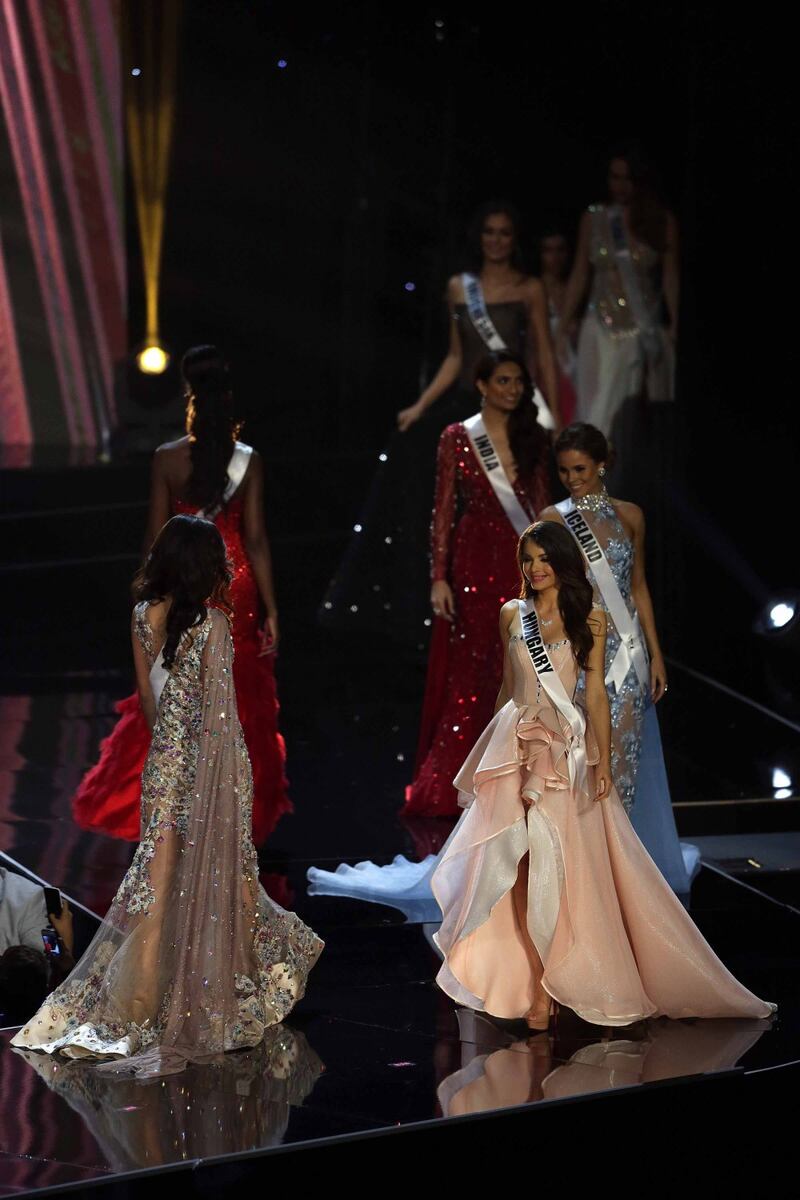 Miss Universo, lo spettacolo dei costumi più belli 4