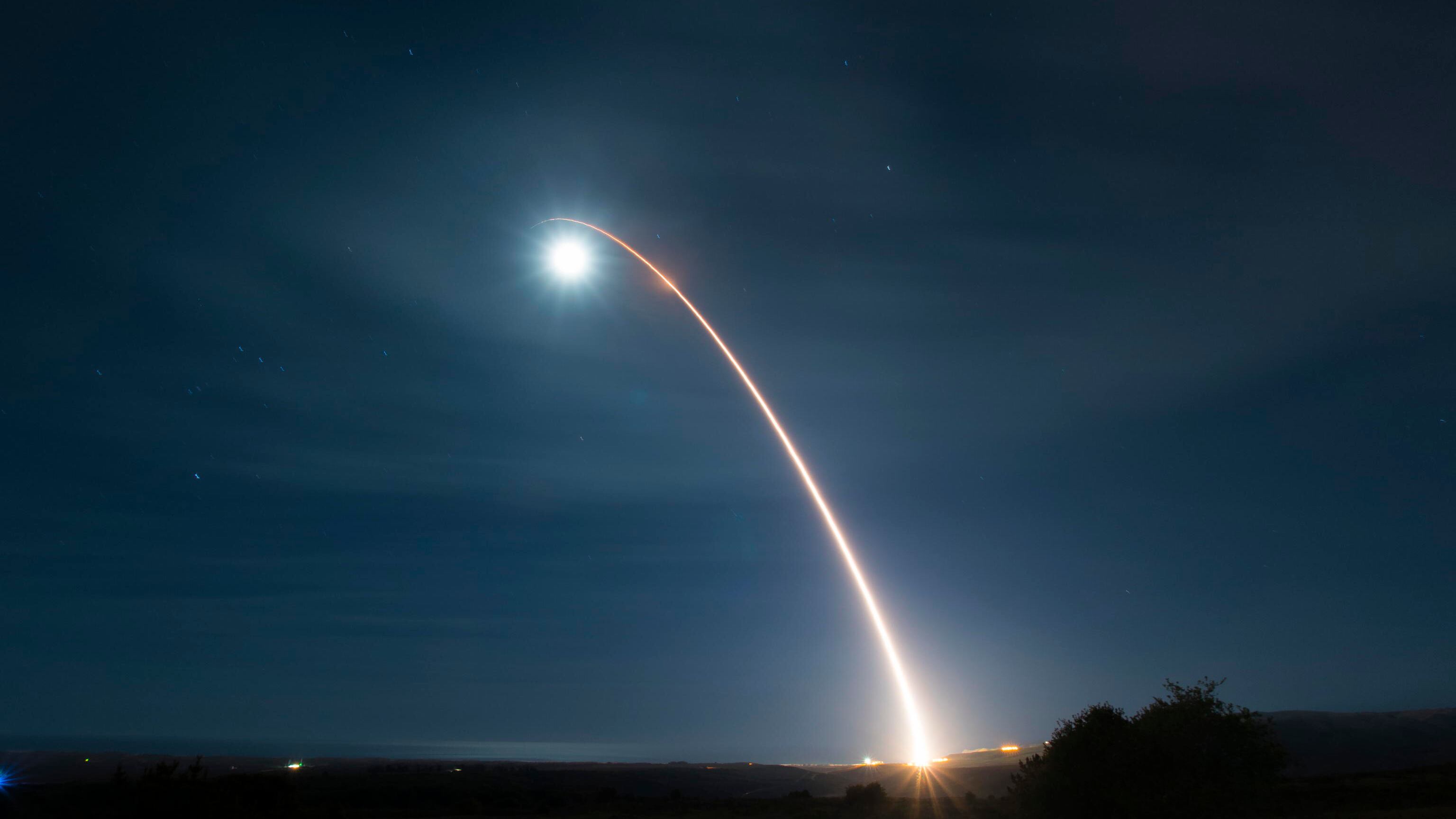 L'anomalia poi l'autodistruzione: mistero sul missile intercontinentale Usa