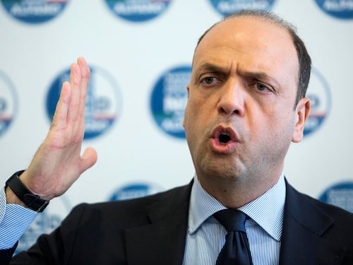 Alfano apre all'invito del Cavaliere: "Il nostro futuro non è con il Pd"