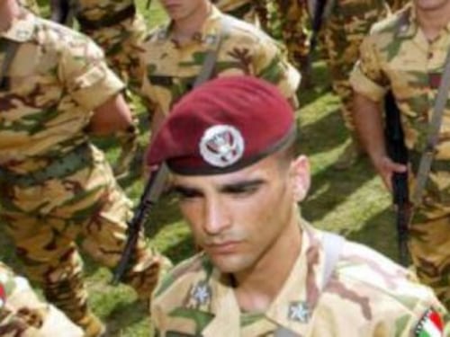Ecco perché la Folgore si cinge il capo d'amaranto