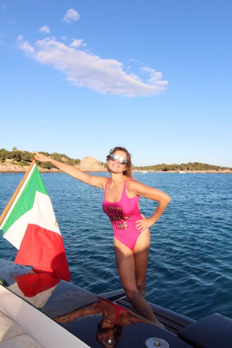 Simona Ventura, vacanze esplosive 2
