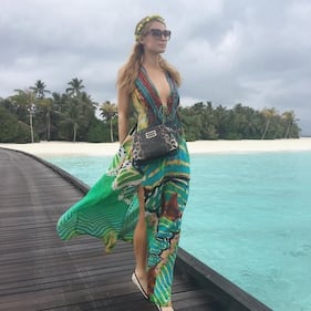 Paris Hilton, compleanno sexy su un'isola da sogno: foto 13