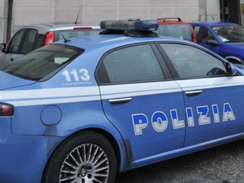 "Questo taglio non mi piace". Il marocchino torna e accoltella il barbiere