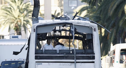L'autobus fatto a saltare a Tunisi 5