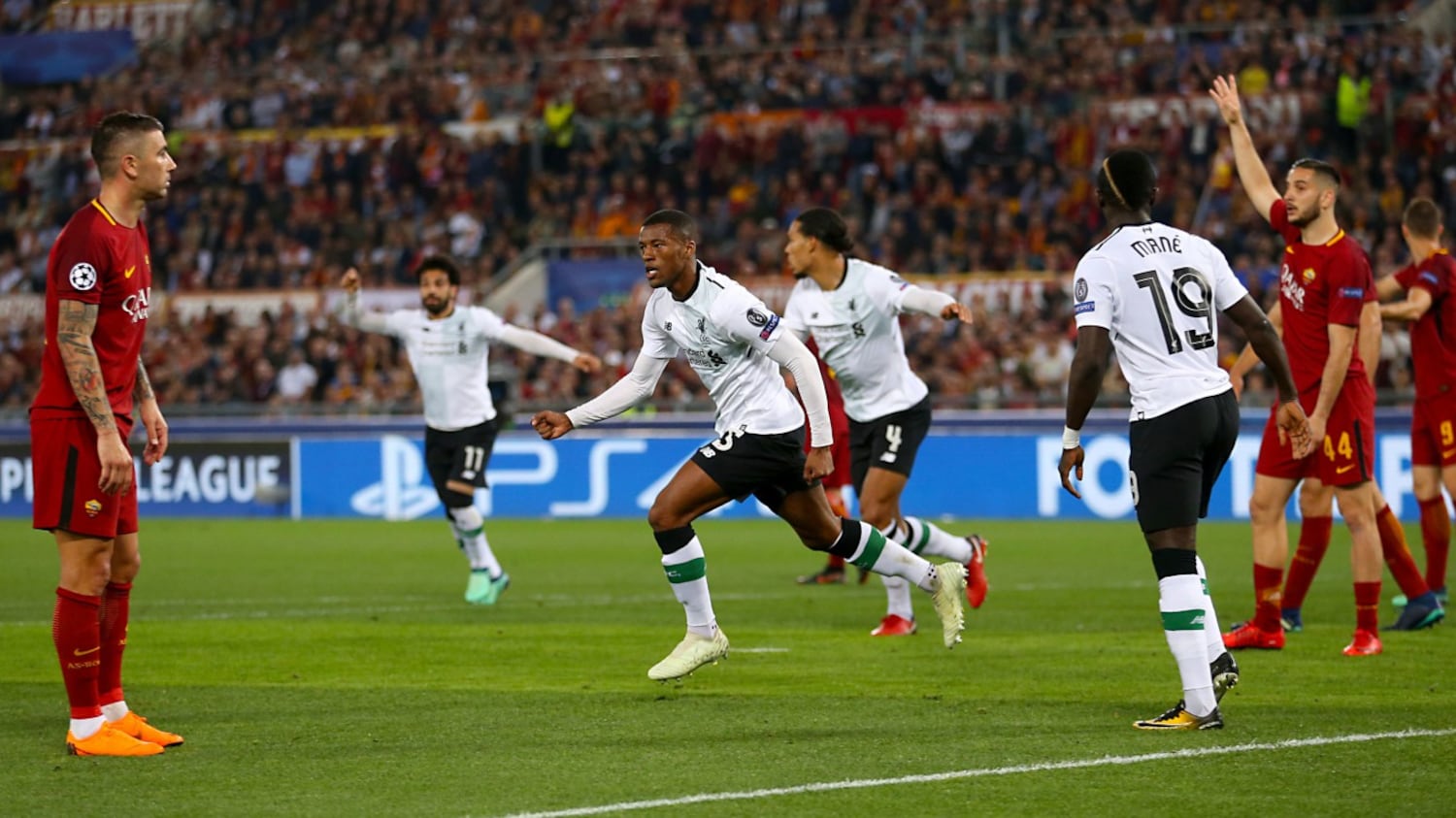 Champions, la Roma batte 4-2 il Liverpool ma non basta. In finale ci vanno i Reds
