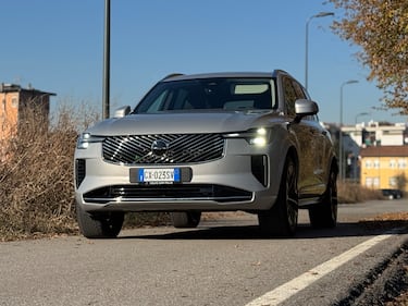 Volvo XC90: la gallery del nuovo SUV premium svedese, che comfort 3