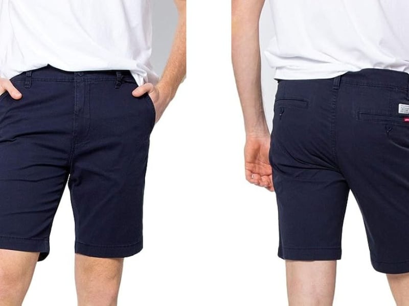 Bermuda, zaini e sneakers. Così il caldo riscrive il galateo