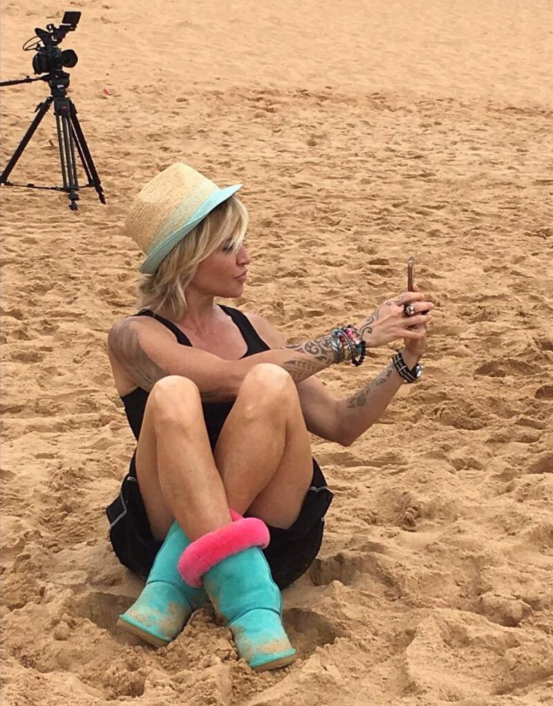 Paola Barale, le foto sexy 9