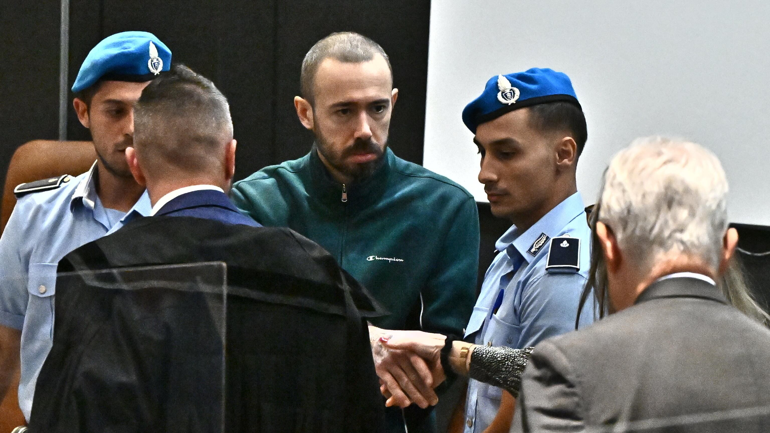 Alberto Scagni torturato e pestto in cella da due detenuti marocchini: è in coma